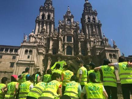 Un total de 30 higienistas dentales emprendieron el Camino de Santiago para dar visibilidad a su profesión y reivindicar la importancia de la prevención bucodental. FOTO: Colegio Profesional de Higi