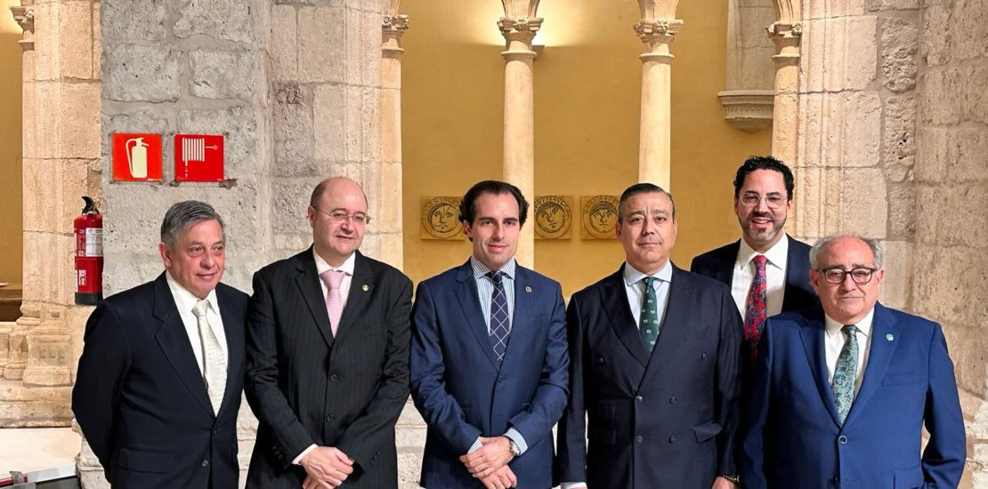 De izq a derecha Camilo Sainz Jose Luis Gonzalez Calvo Victor Zurita Oscar Castro Alfredo Aragues y Angel Arguello 1110x550